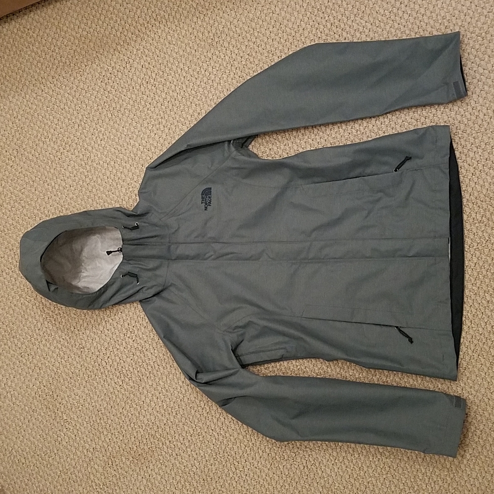 The North Face Dry Vent Stow in Pocket Women's XS Jacket